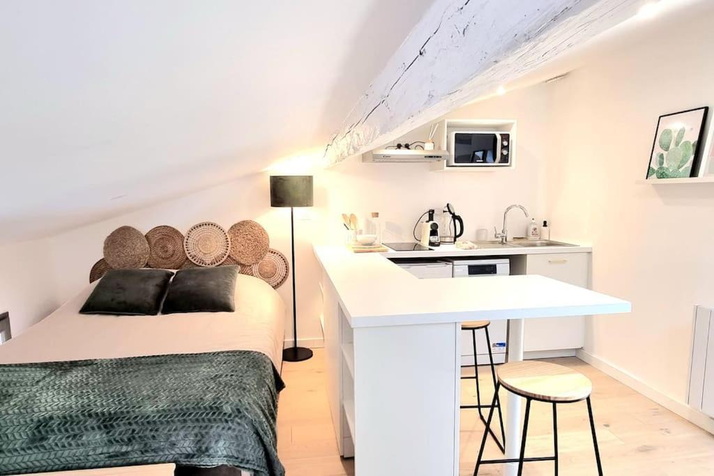 Appartement Cocon Sous Les Toits - Metro Jeanne D'arc - Gare *